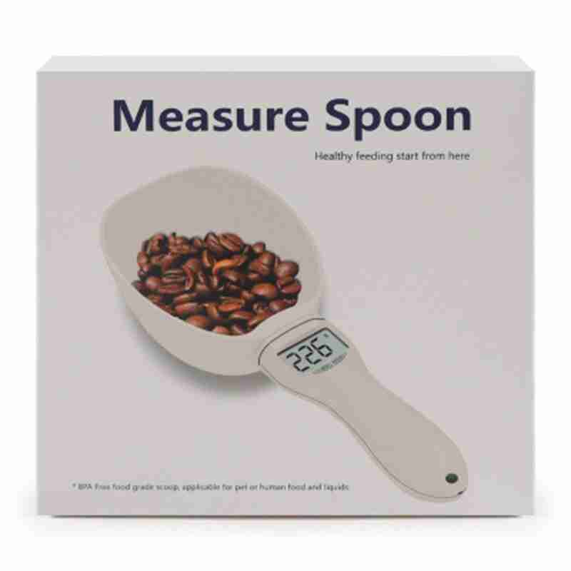 Pet feeding device with LCD screen for precise pet food and water measurement