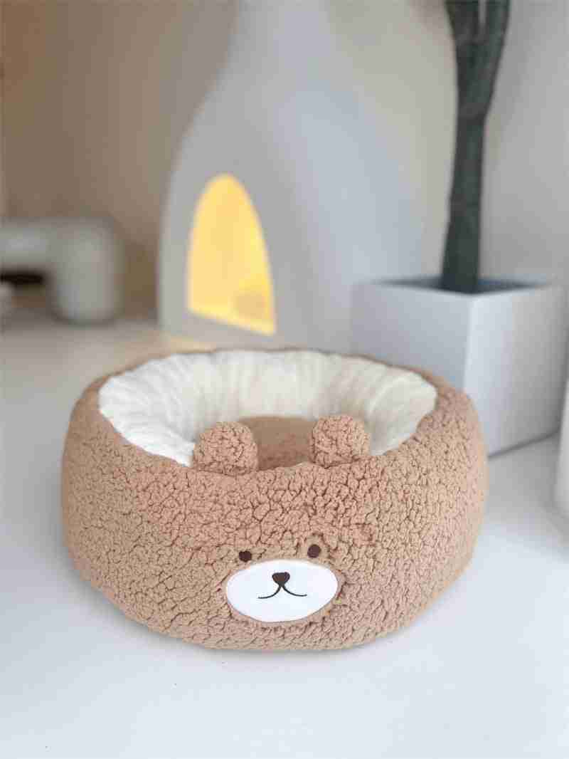 Pink cartoon plush pet bed