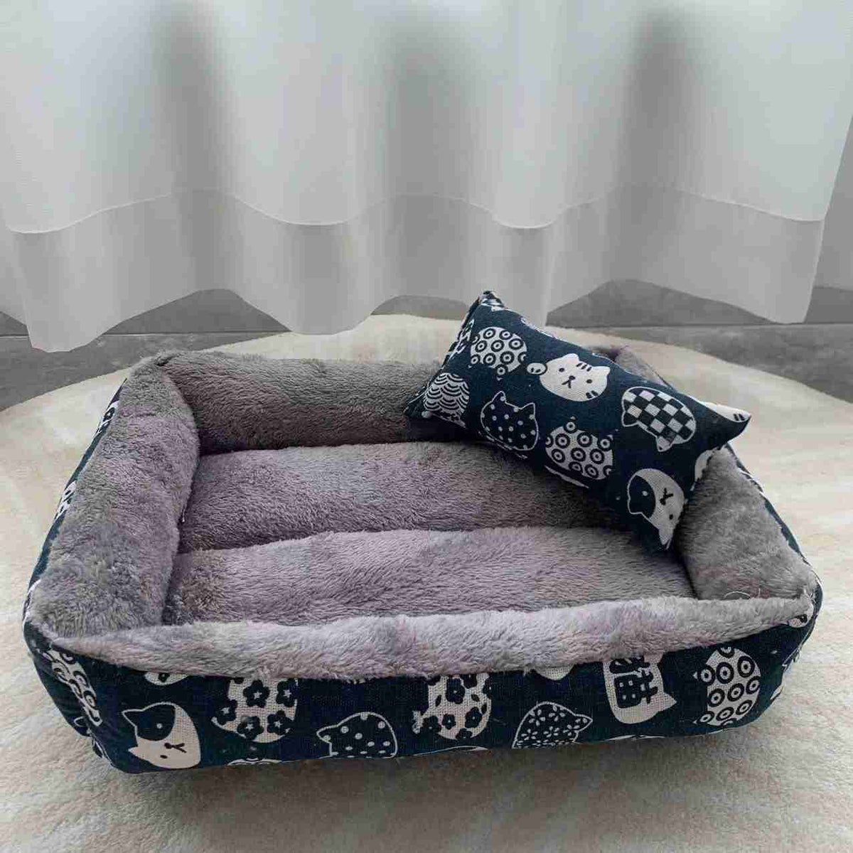 Keep Your Pet Dry & Cozy — Linen Moisture-Proof Pet Bed