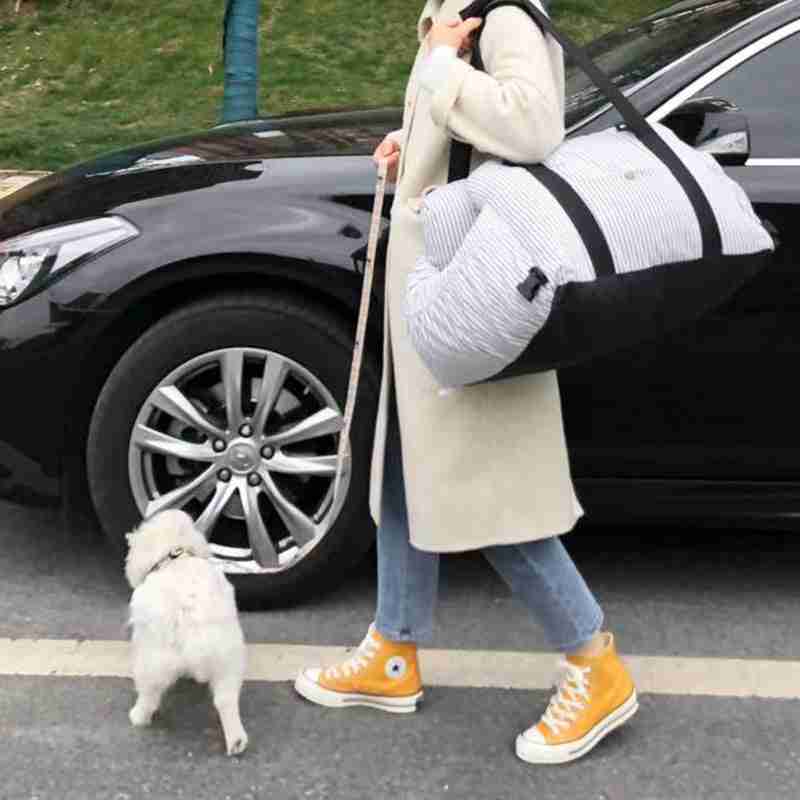Pet travel dog safety car carrier with spacious design and soft fabric